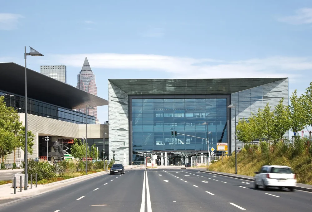 macalloy Frankfurt Exhibition Centre, Frankfurt, Germany Glulam Structures