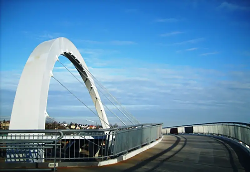 KL8 poznan bridge, macalloy tension structures